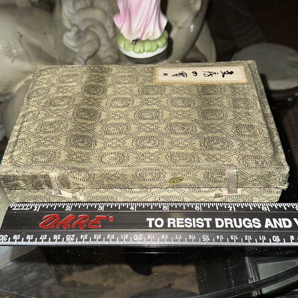 Textile Calligraphy Box. 7 items. - Picture 12 of 17